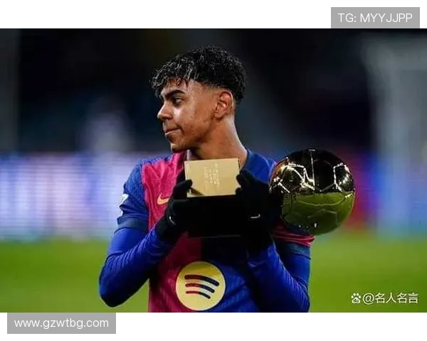 大巴黎球星杜埃荣膺2025欧洲金童奖成就辉煌新篇章 大巴黎球星杜埃荣膺2025欧洲金童奖成就辉煌新篇章